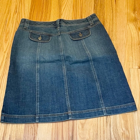 Talbots denim skirt - Picture 2 of 8